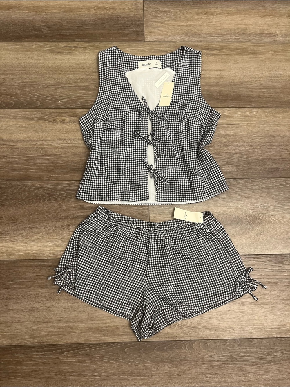 Hollister Black & White Gingham Tie-Front Set